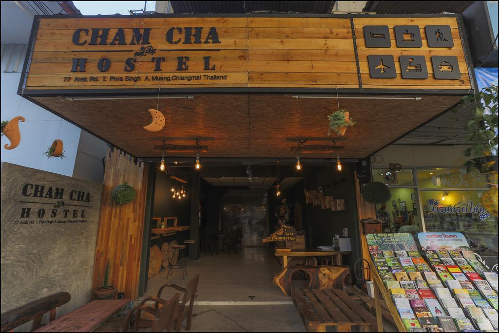 Cham Cha Hostel Chiang Mai Bagian luar foto