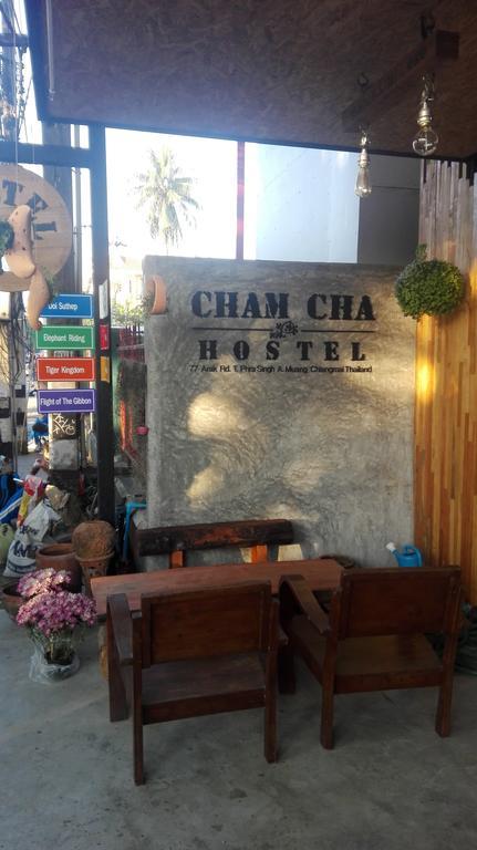 Cham Cha Hostel Chiang Mai Bagian luar foto