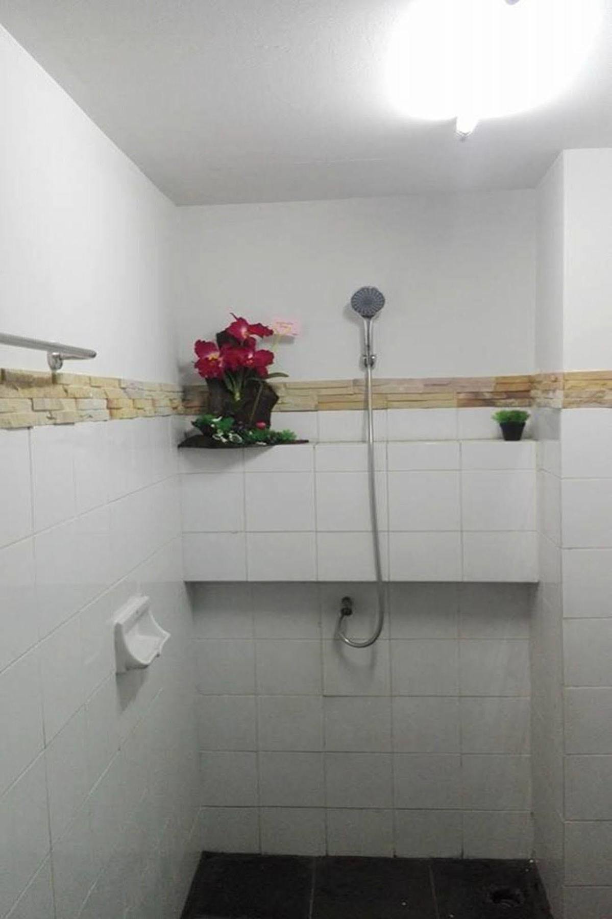 Cham Cha Hostel Chiang Mai Bagian luar foto