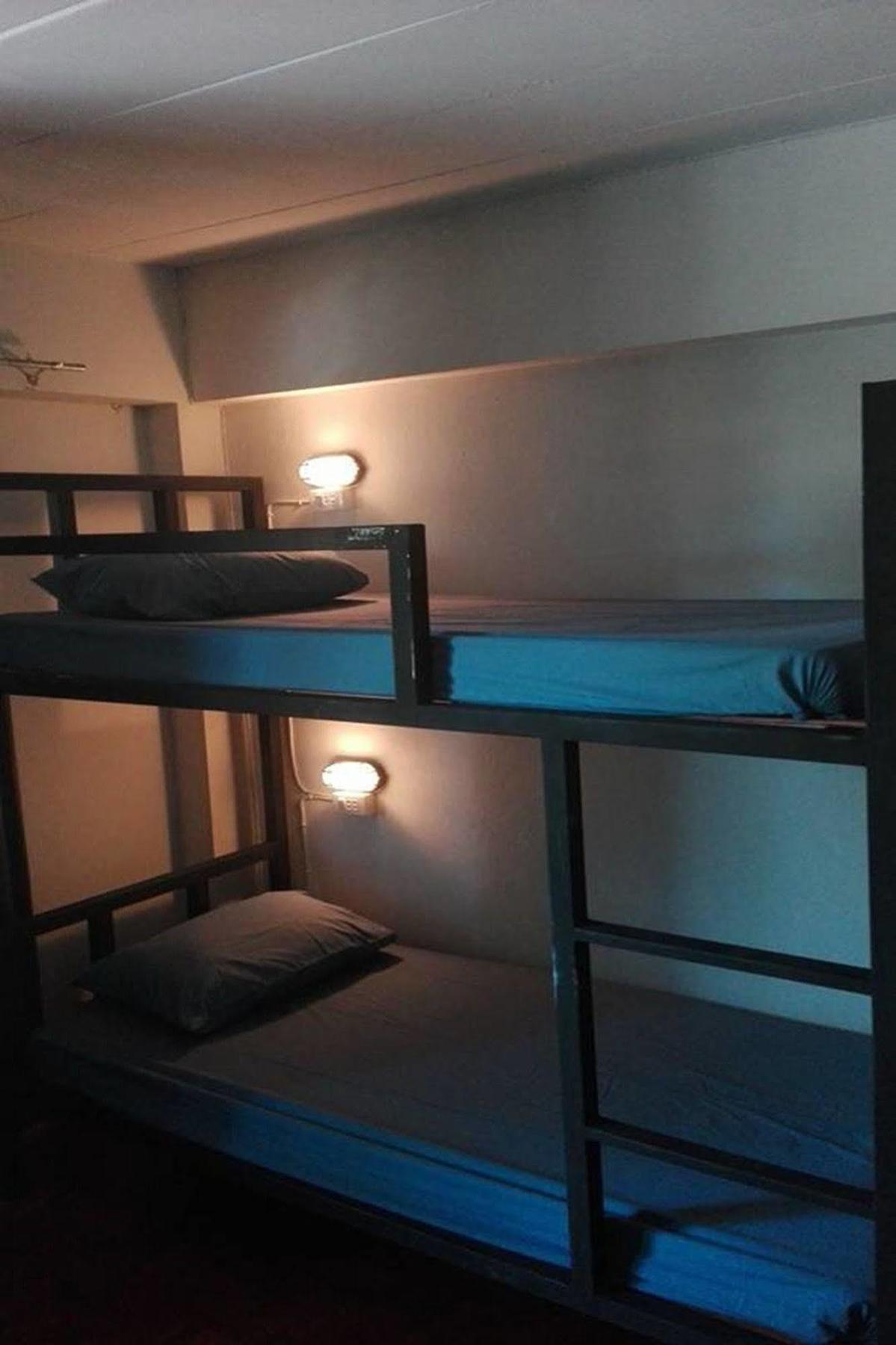 Cham Cha Hostel Chiang Mai Bagian luar foto